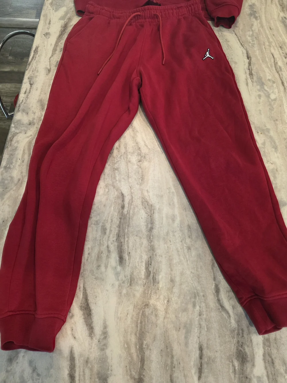 Air Jordan Jumpman Men’s Sweatsuit Size(LG)Red  Sweatshirt & Size (M)Sweatpants